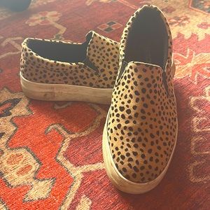 Cute cheetah print sneakers slip ons women’s 6.5